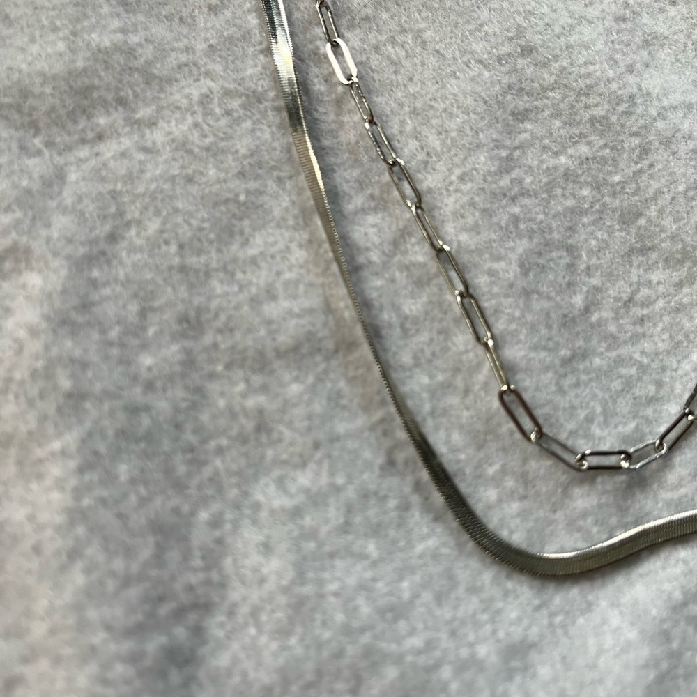 Francesca’s silver layered necklace - Picture 2 of 4